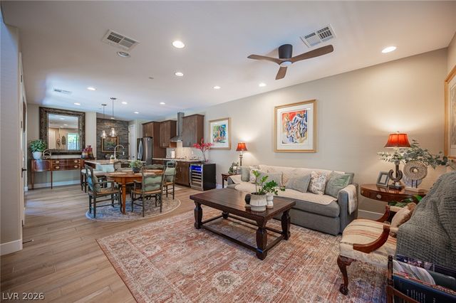 11692 Emerald Lake Avenue, Las Vegas, NV 89138