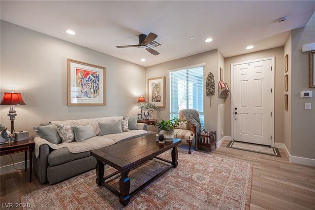 11692 Emerald Lake Avenue, Las Vegas, NV 89138