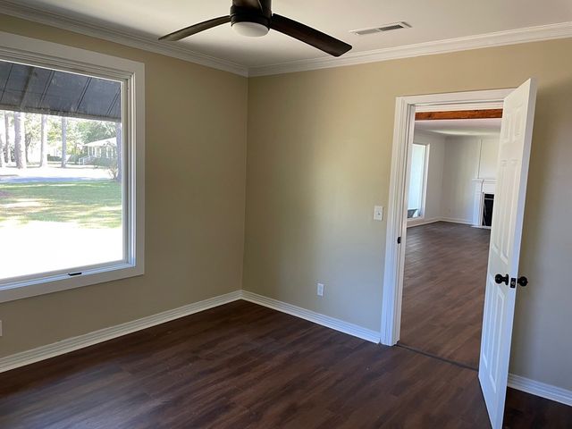 207 Kent Dr., Dothan, AL 36303