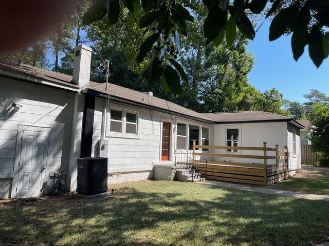 207 Kent Dr., Dothan, AL 36303