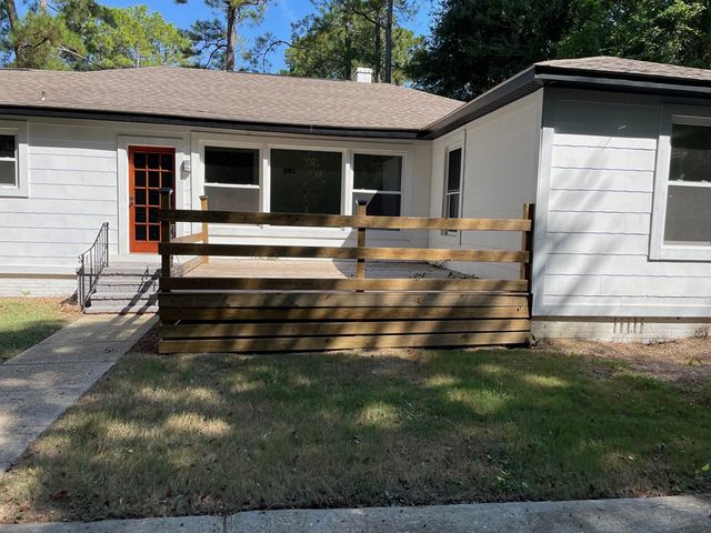 207 Kent Dr., Dothan, AL 36303