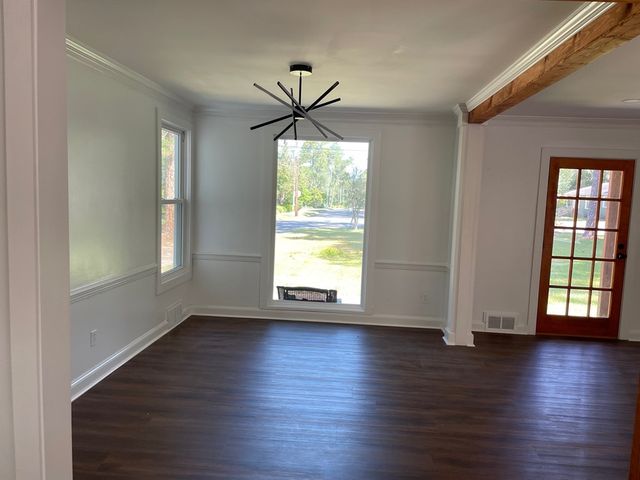 207 Kent Dr., Dothan, AL 36303