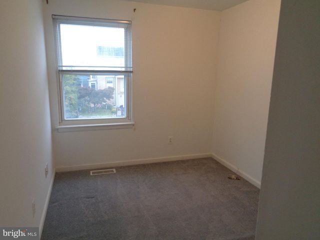 10908 KIRBY DR, Philadelphia, PA 19154