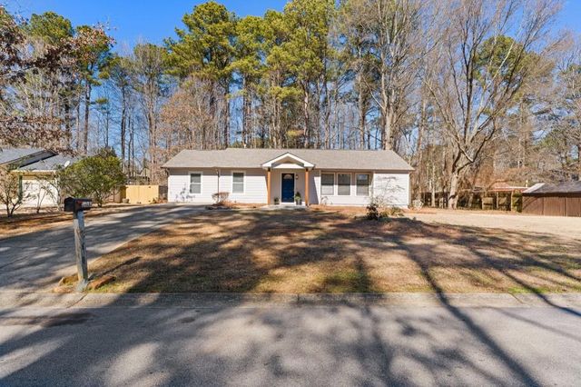 3400 Mustang Drive, Powder Springs, GA 30127