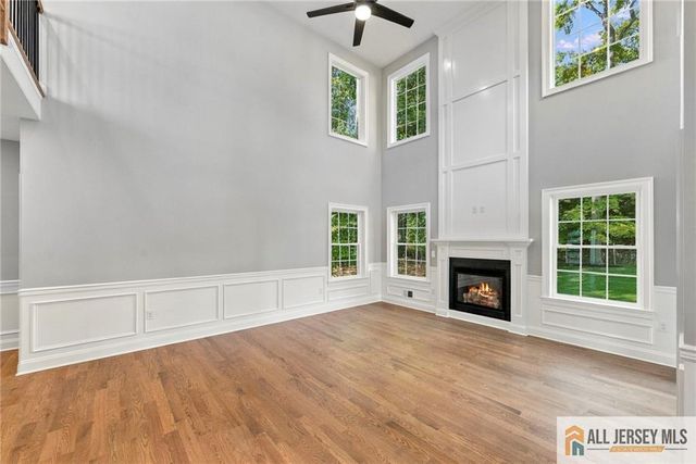 1 Montrose Avenue, Colonia, NJ 07067