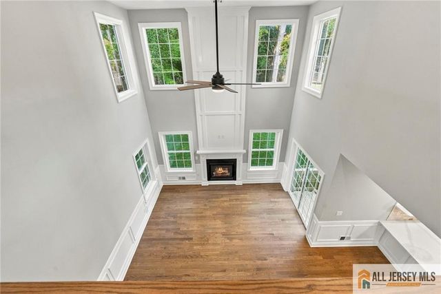 1 Montrose Avenue, Colonia, NJ 07067