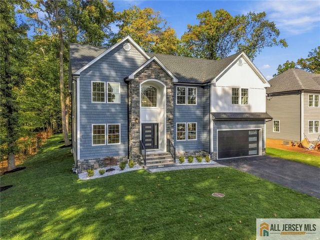 1 Montrose Avenue, Colonia, NJ 07067