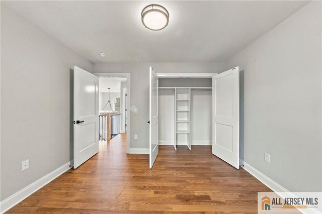 1 Montrose Avenue, Colonia, NJ 07067