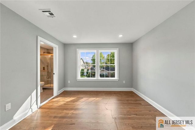 1 Montrose Avenue, Colonia, NJ 07067