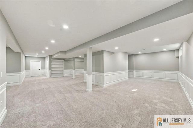 1 Montrose Avenue, Colonia, NJ 07067