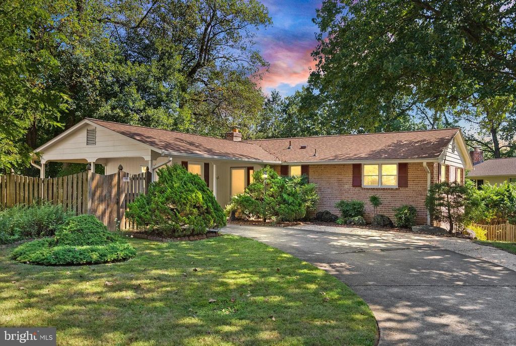 4745 FARNDON CT, Fairfax, VA 22032