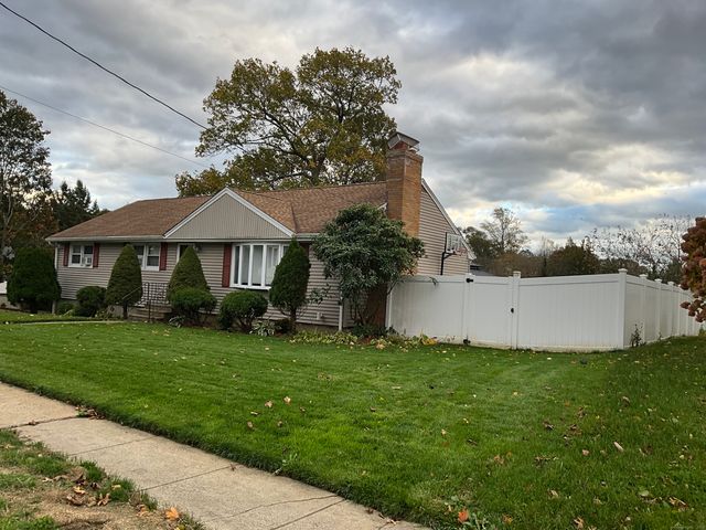 175 Post Oak Road, Stratford, CT 06614