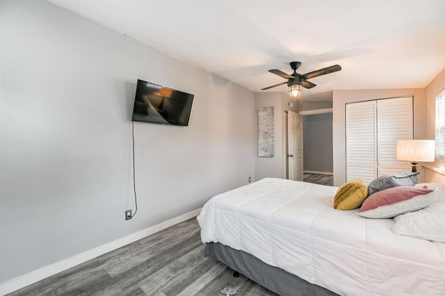 1820 Market Street 1, Galveston, TX 77550