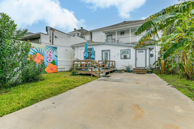 1820 Market Street 1, Galveston, TX 77550