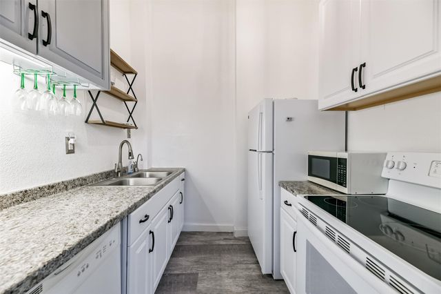 1820 Market Street 1, Galveston, TX 77550