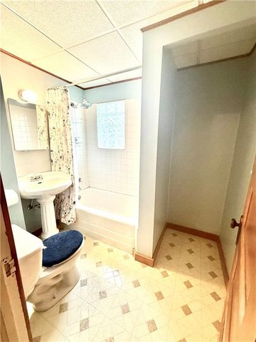 1420 N Mulberry Street, Maryville, MO 64468