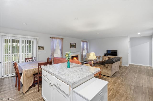 2664 Himelrigh Boulevard, Barberton, OH 44203