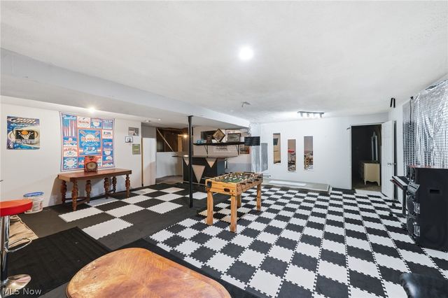 2664 Himelrigh Boulevard, Barberton, OH 44203