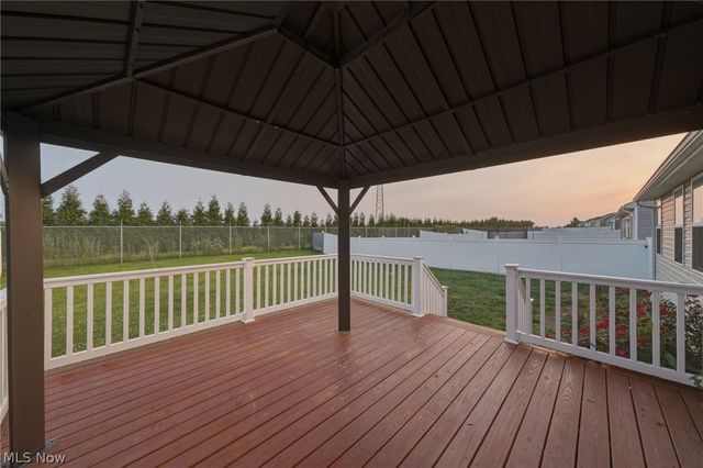 2664 Himelrigh Boulevard, Barberton, OH 44203