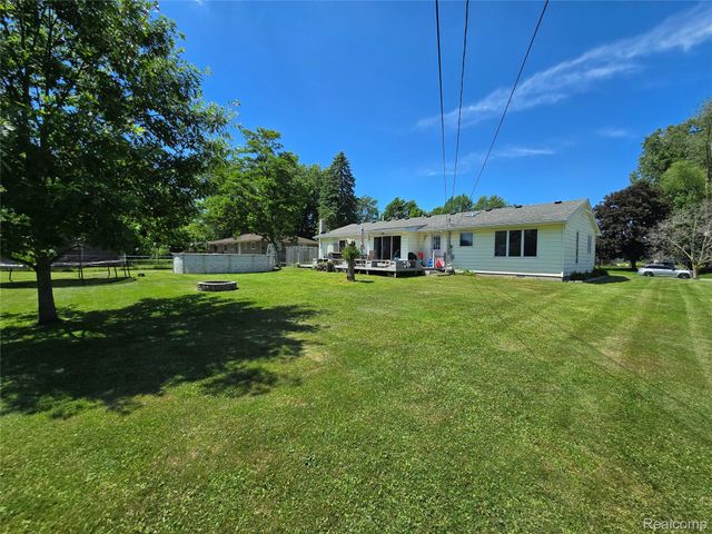 5279 Robinwood Drive, Clyde Township, MI 48049