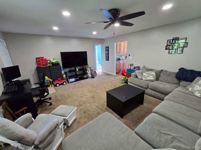 5279 Robinwood Drive, Clyde Township, MI 48049