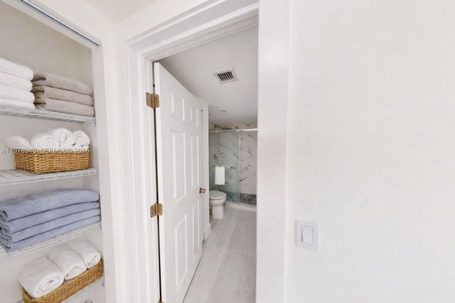 1000 W Island Boulevard 1812, Aventura, FL 33160