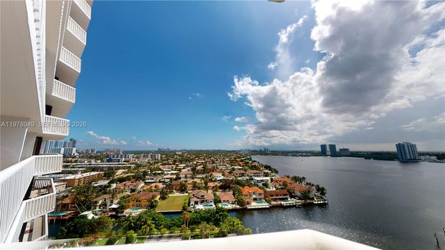 1000 W Island Boulevard 1812, Aventura, FL 33160