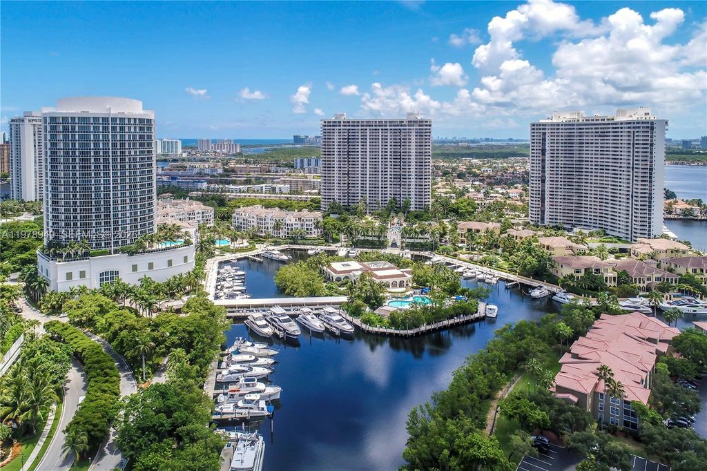 1000 W Island Boulevard 1812, Aventura, FL 33160
