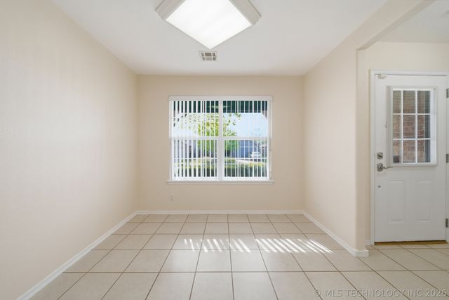 2717 N 21st Street, Broken Arrow, OK 74012