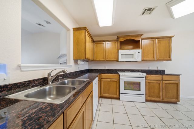 2717 N 21st Street, Broken Arrow, OK 74012