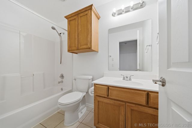 2717 N 21st Street, Broken Arrow, OK 74012