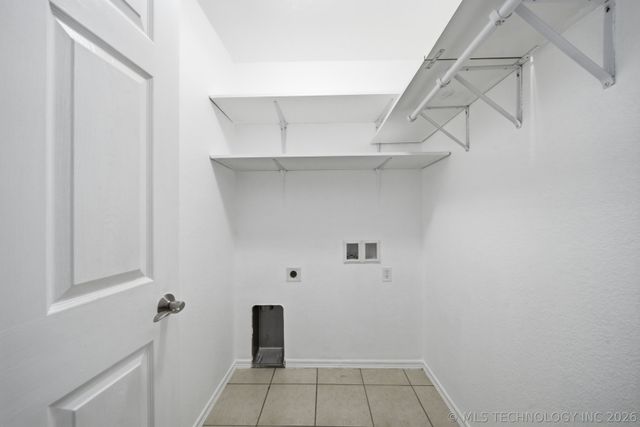 2717 N 21st Street, Broken Arrow, OK 74012