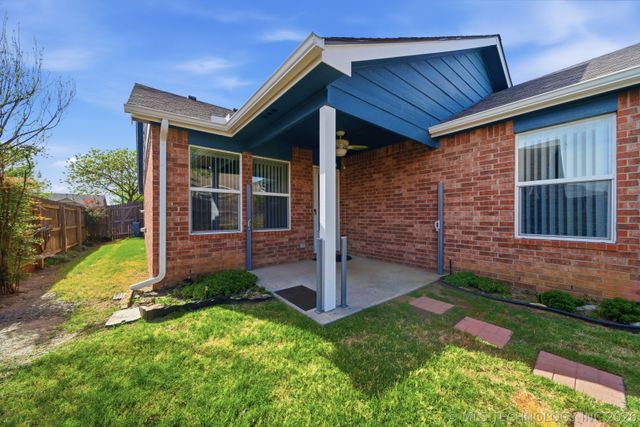 2717 N 21st Street, Broken Arrow, OK 74012