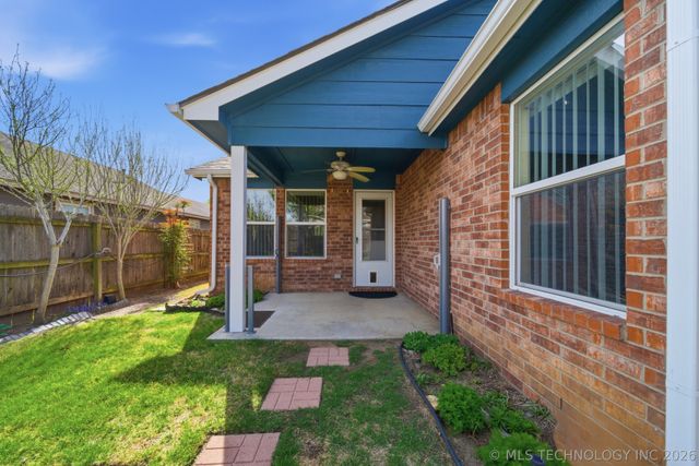 2717 N 21st Street, Broken Arrow, OK 74012