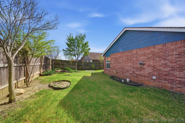 2717 N 21st Street, Broken Arrow, OK 74012