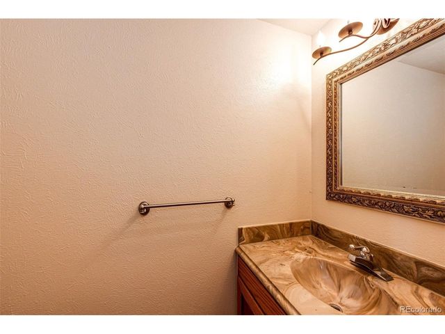 2624 S Field St, Lakewood, CO 80227