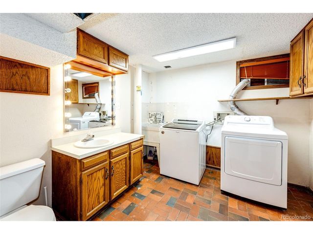 2624 S Field St, Lakewood, CO 80227
