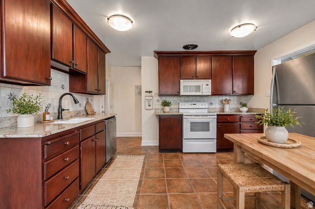 3340 E DEL VERDE AVE, Salt Lake City, UT 84109