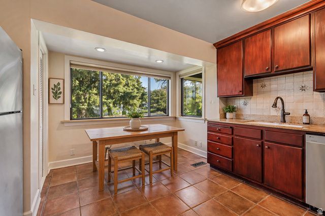 3340 E DEL VERDE AVE, Salt Lake City, UT 84109