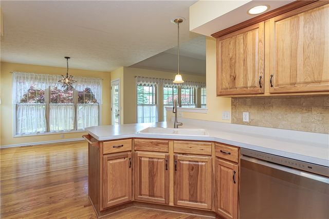 1132 Twin Leaf, Webster, NY 14580