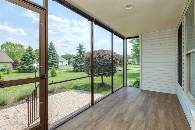1132 Twin Leaf, Webster, NY 14580