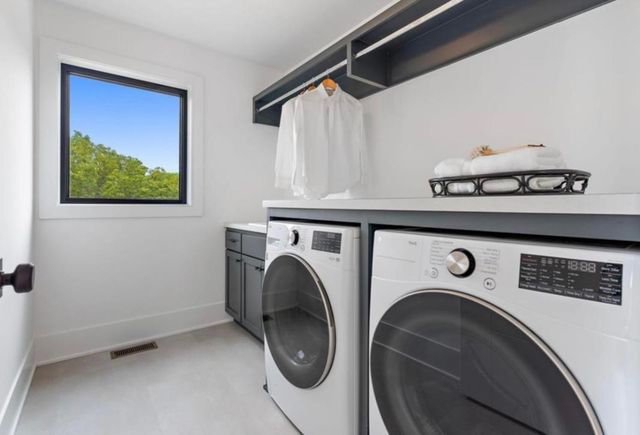 XXX3 Timberland Trail, Eden Prairie, MN 55347