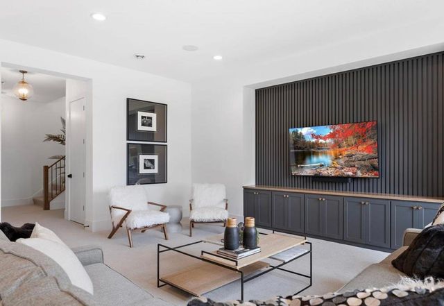 XXX3 Timberland Trail, Eden Prairie, MN 55347