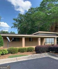 160 Cown Drive, Loganville, GA 30052