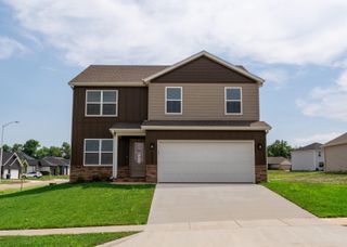 3906 East Fieldcrest Court, Brookline, MO 65619