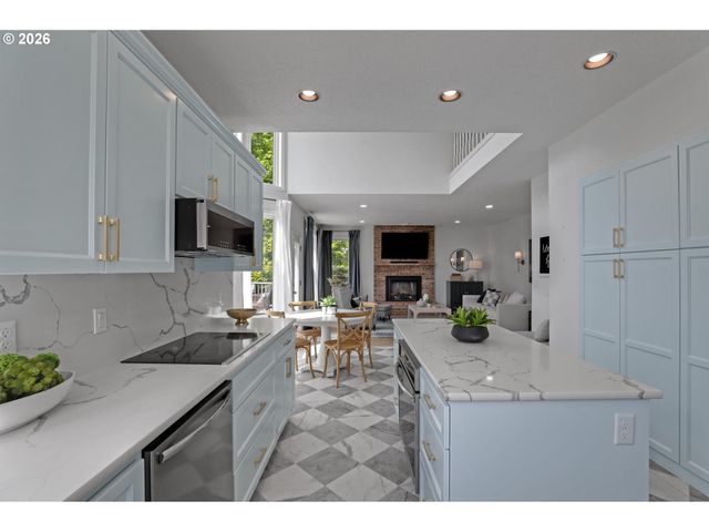 9428 Nw HOPEDALE Ct, Portland, OR 97229