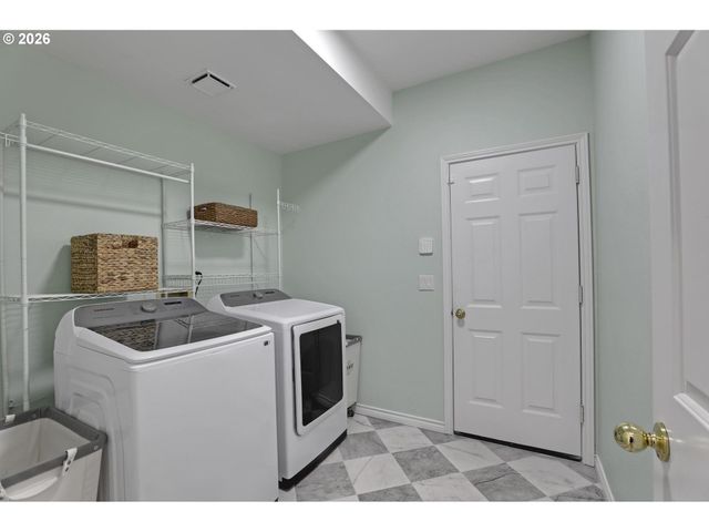 9428 Nw HOPEDALE Ct, Portland, OR 97229