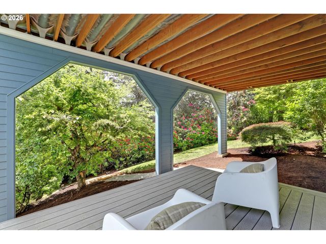 9428 Nw HOPEDALE Ct, Portland, OR 97229
