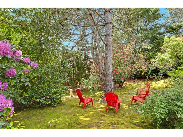 9428 Nw HOPEDALE Ct, Portland, OR 97229