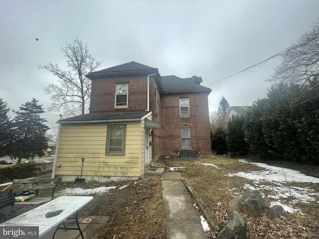 201 W BALTIMORE AVE, Clifton Heights, PA 19018